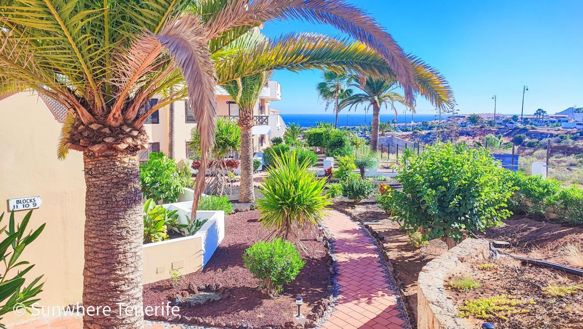 Spacious With Private Garden In Tenerife South Apartamento San Miguel de Abona