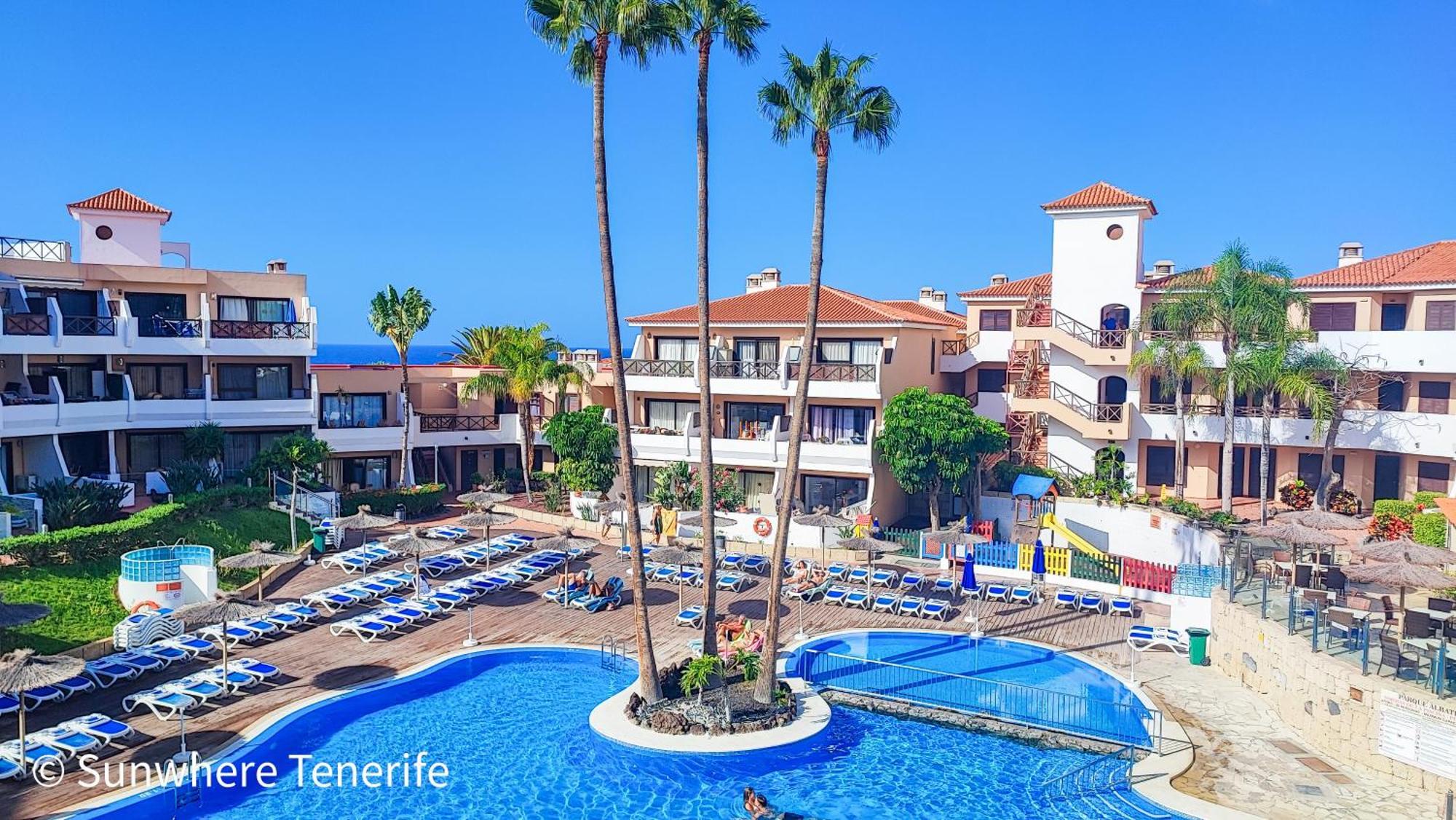 Apartamento Spacious With Private Garden In Tenerife South *