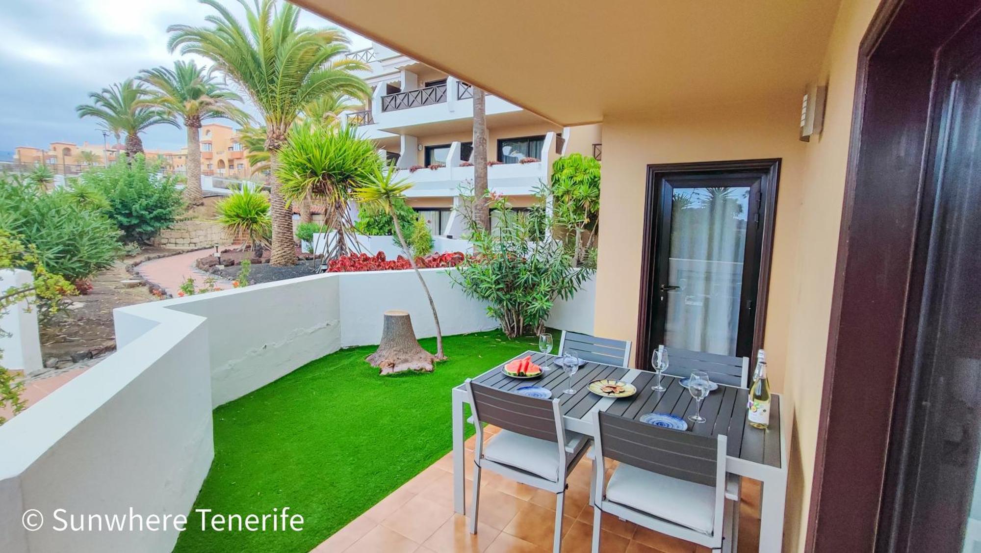 Apartment Spacious With Private Garden In Tenerife South San Miguel de Abona