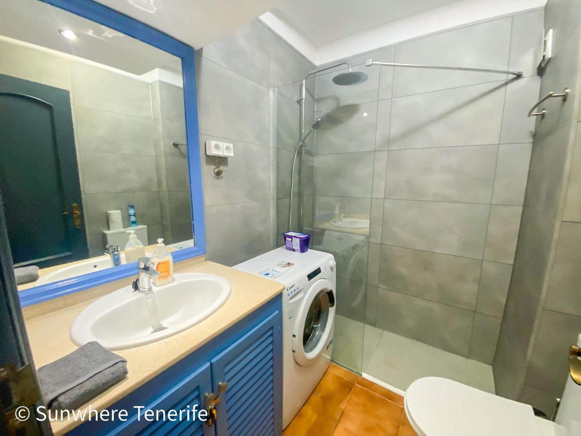 Apartment Spacious With Private Garden In Tenerife South *